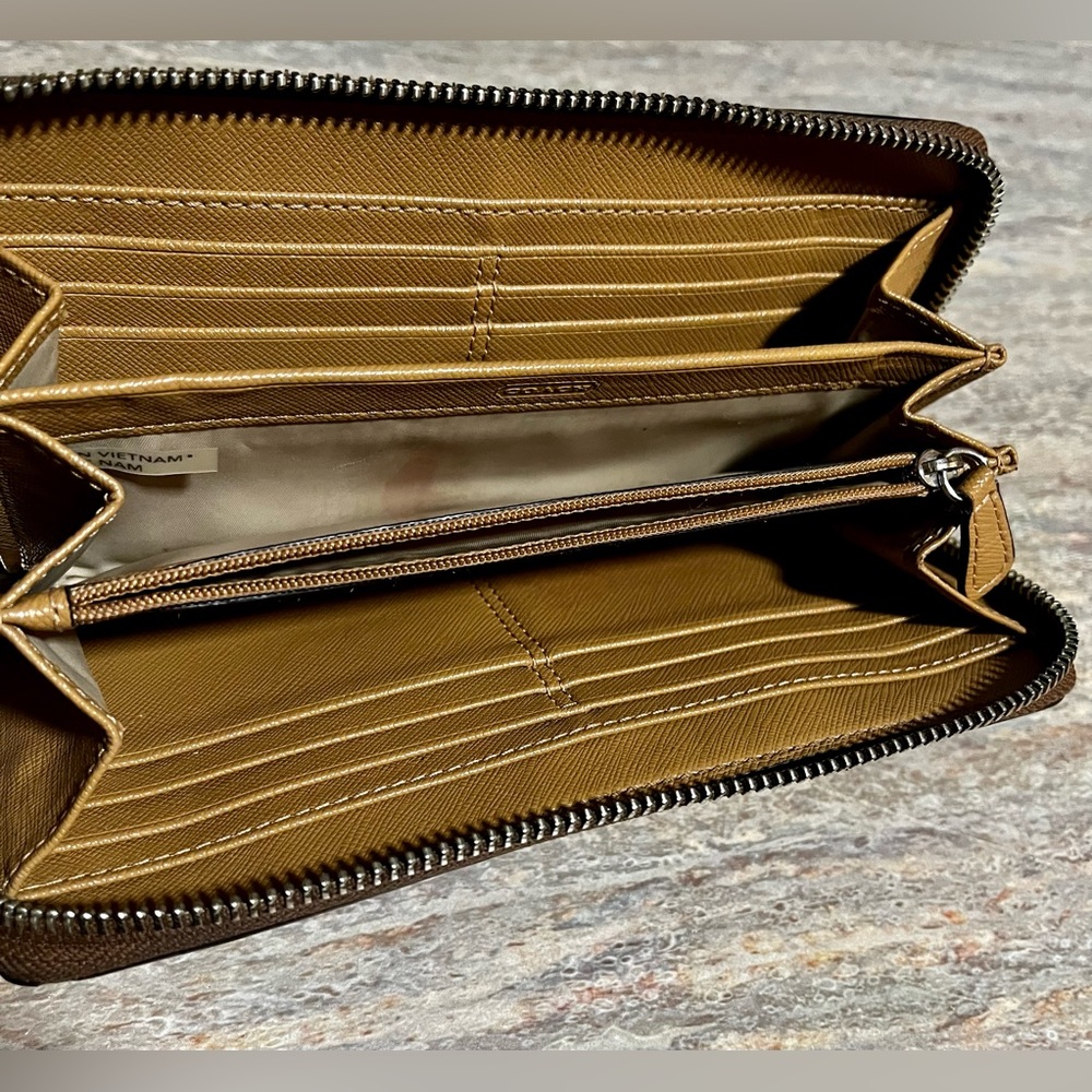 Coach striped zippered wallet - Picture 4 of 16